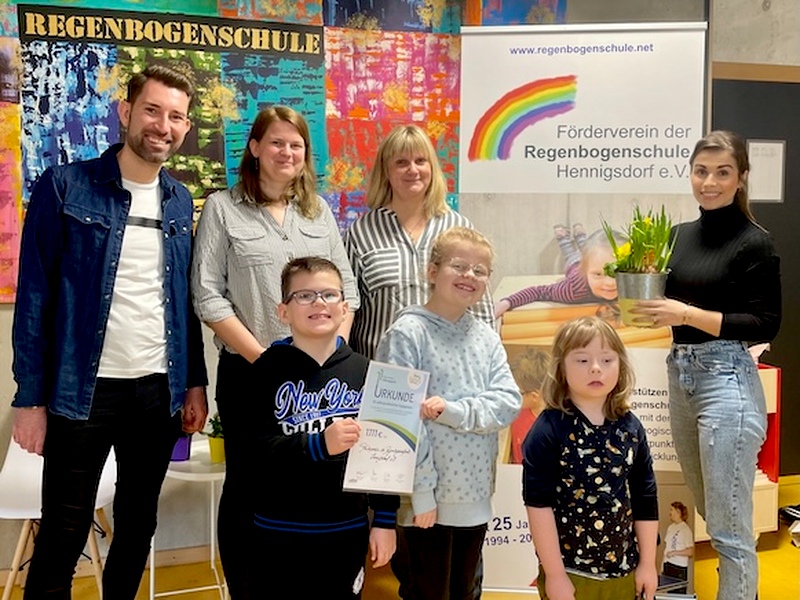 11. Town & Country Stiftungspreis: 1.111 Euro für die „Regenbogenschule Hennigsdorf“, Berlin-Buch